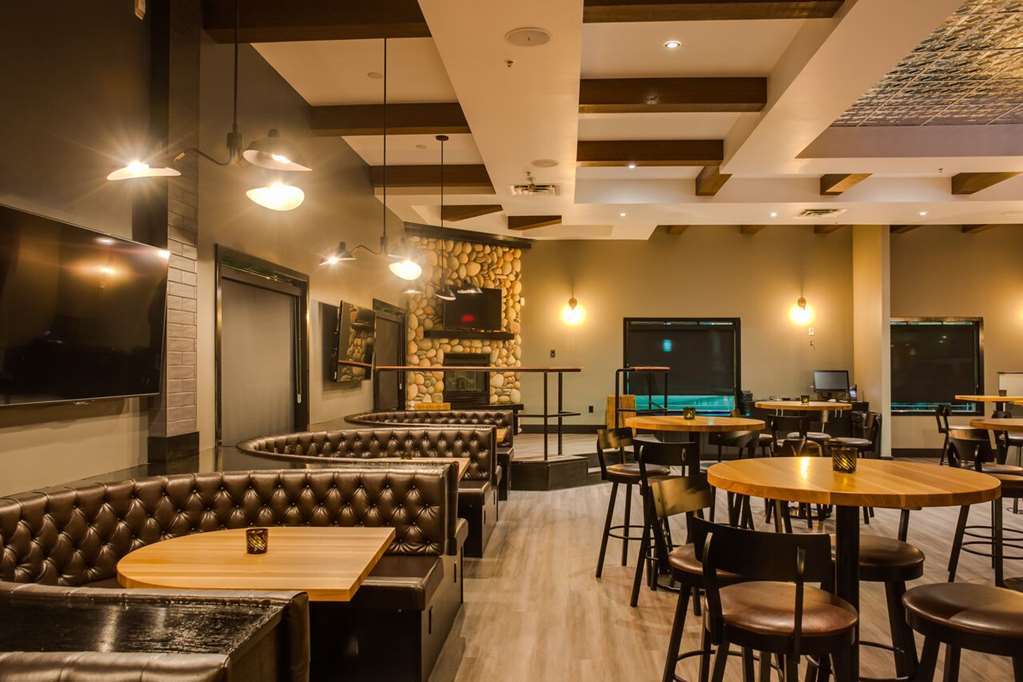 Peavine Inn & Suites High Prairie Restaurant photo