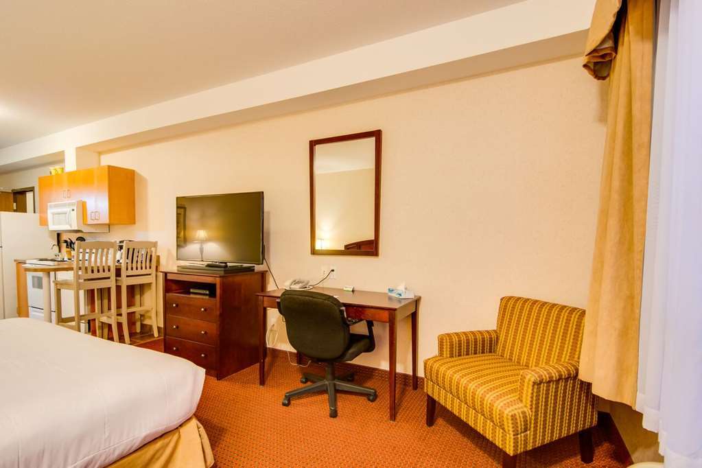 Peavine Inn & Suites High Prairie Room photo