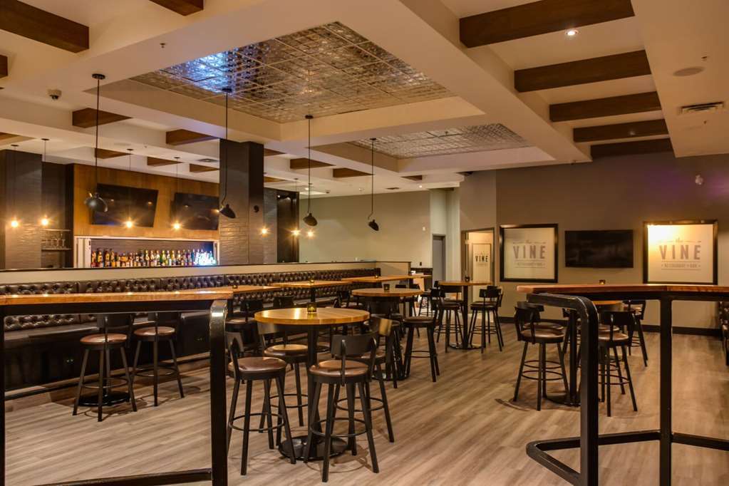 Peavine Inn & Suites High Prairie Restaurant photo
