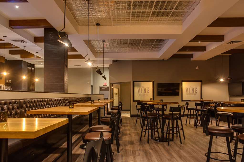 Peavine Inn & Suites High Prairie Restaurant photo